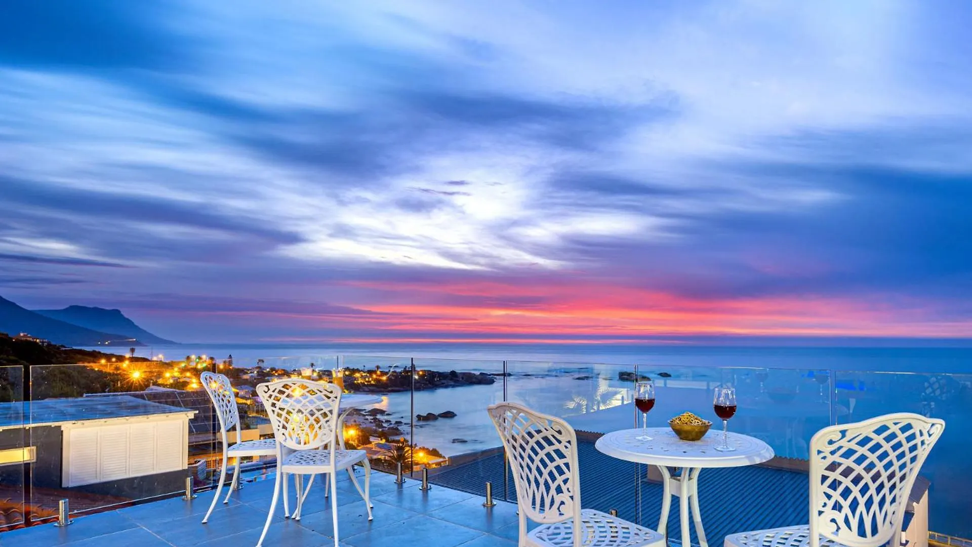 Clifton Yolo Spaces - Clifton Beachfront Apartments ケープタウン