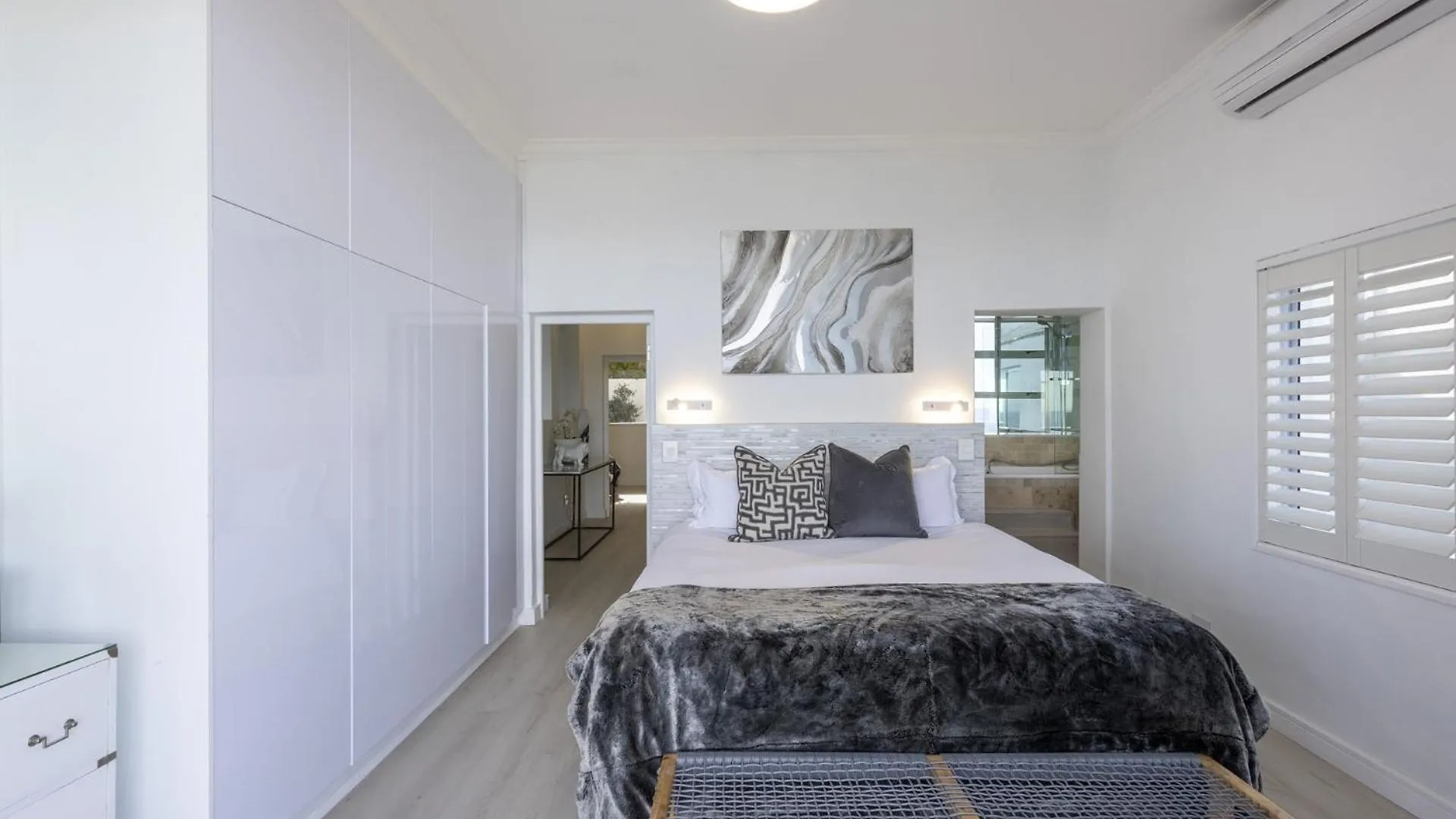 Clifton Yolo Spaces - Clifton Beachfront Apartments ケープタウン