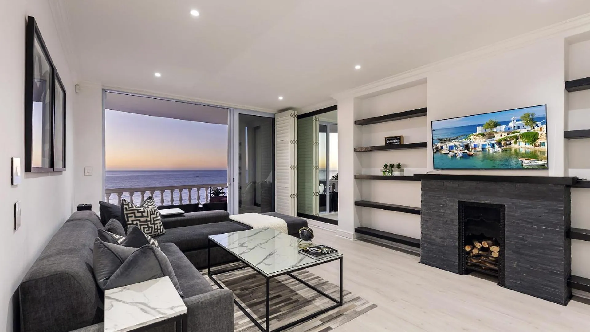 Clifton Yolo Spaces - Clifton Beachfront Apartments ケープタウン