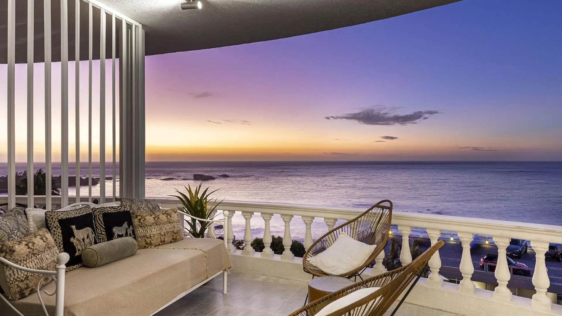 Clifton Yolo Spaces - Clifton Beachfront Apartments ケープタウン